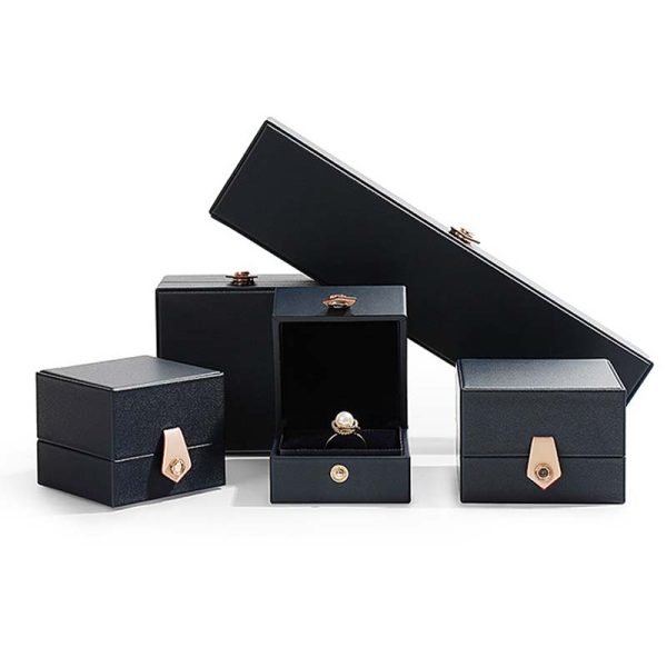 pendant box